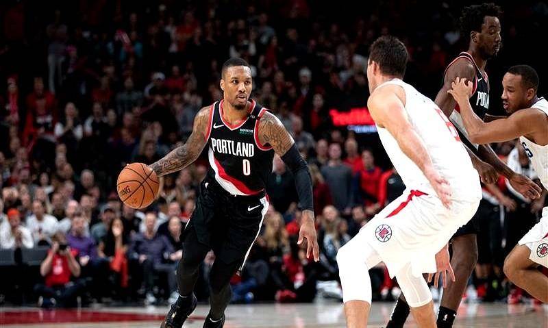 开拓者客场险胜黄蜂，利拉德独揽32分成为MVP
