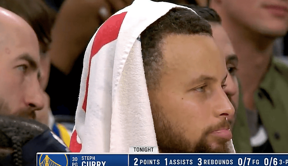 球迷翘首期待下一场比赛