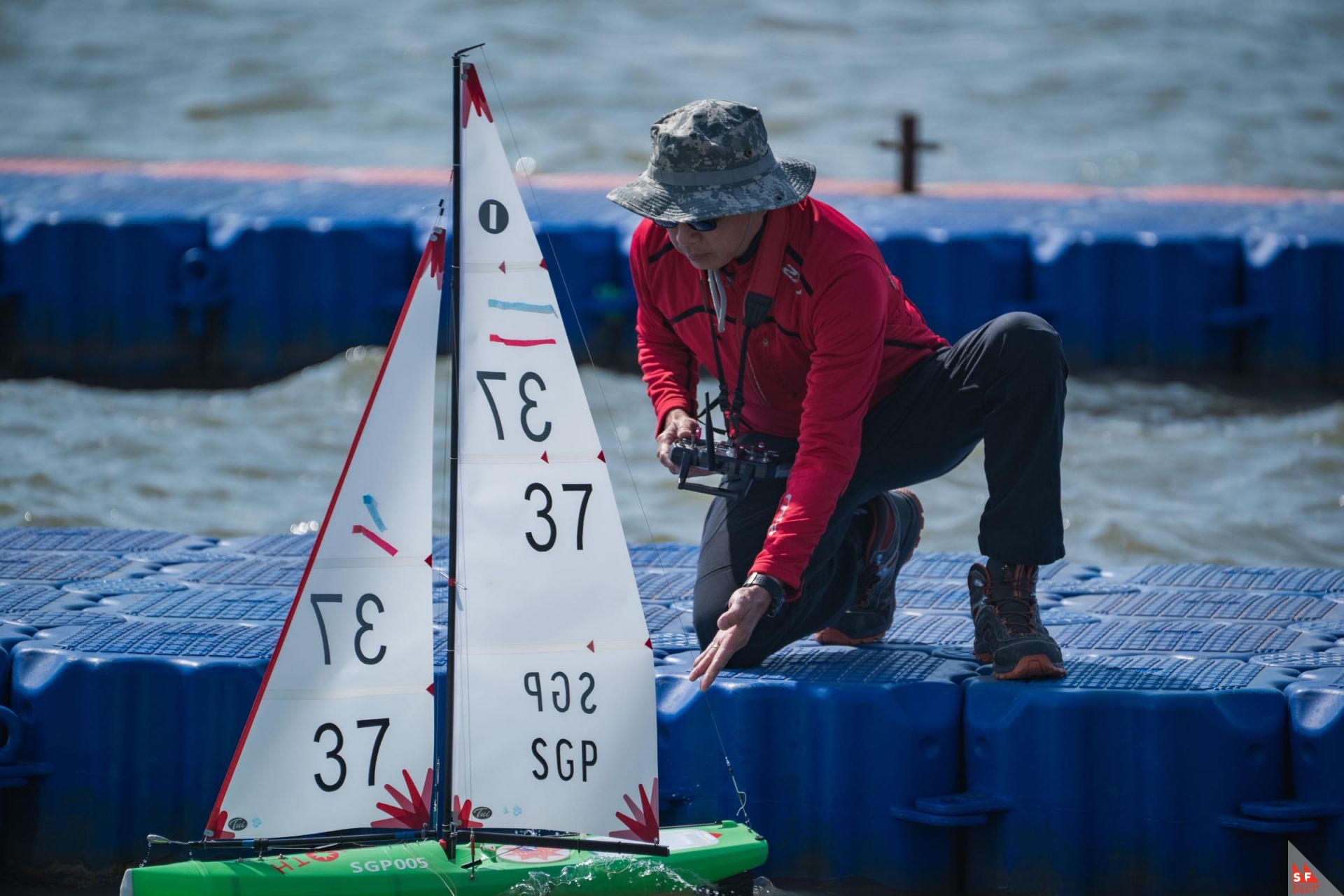 阿尔巴尼亚帆船选手积极备战，谋求突破