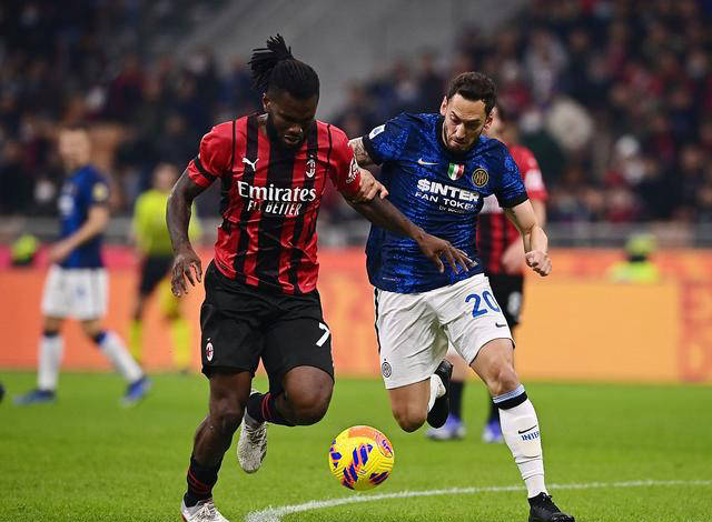 AC米兰迎战低迷期，压力山大