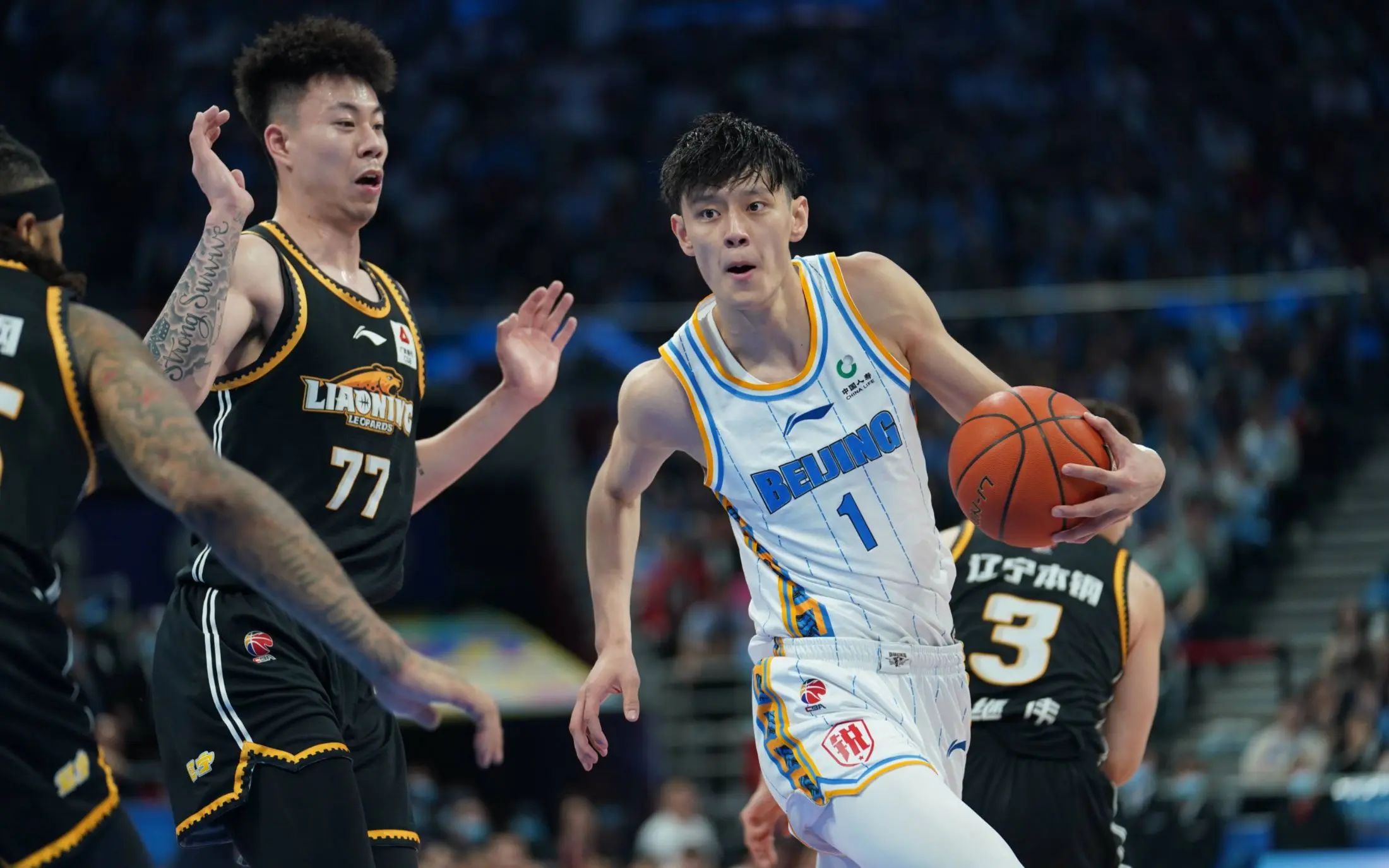 北京队在比赛中大胜，实现完美战绩