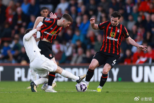 伯恩茅斯逆袭,战胜保级对手壮大反攻力量 伯恩茅斯逆袭,战胜保级对手壮大反攻力量