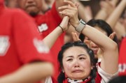 女足赛场上精彩瞬间，令球迷为之疯狂