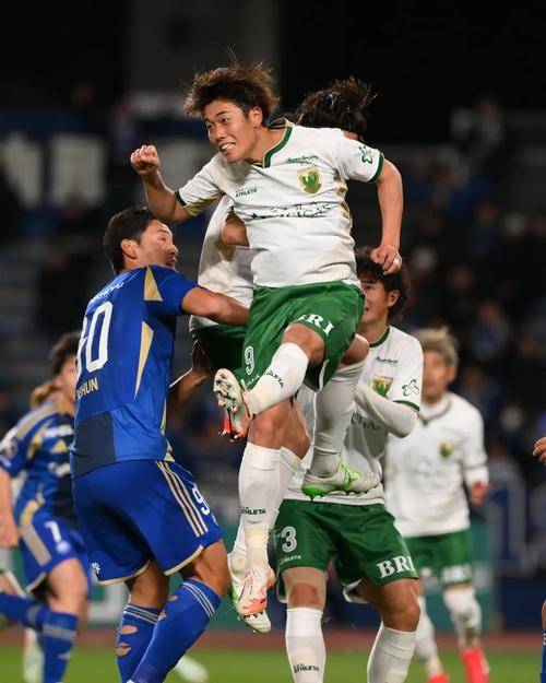 东京FC战胜对手，傲视群雄